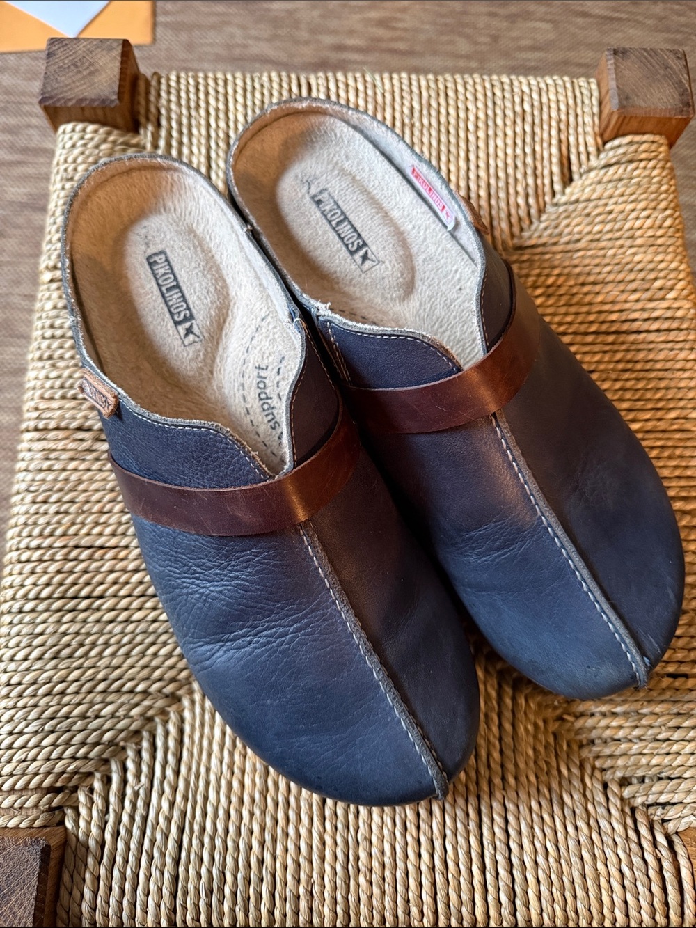 PIKOLINOS Navy and Brown Leather Slip-On Clogs